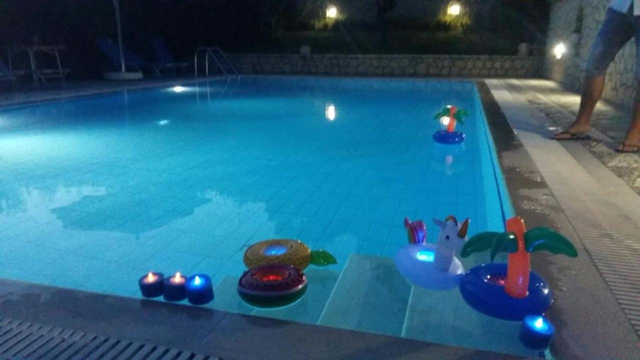 Pool Villa Grigoris Aspiotades Kültér fotó