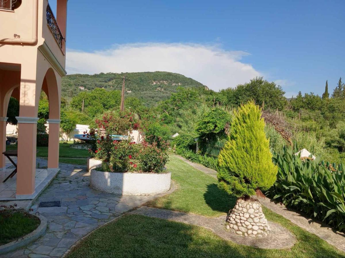 Pool Villa Grigoris Aspiotades Kültér fotó
